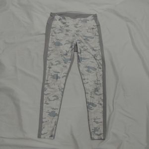Puma leggings shiny gray white camouflage camo pattern full length Large